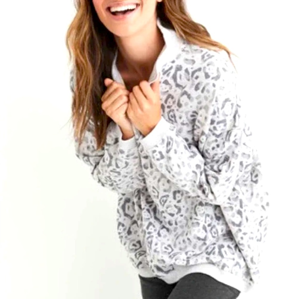 Aerie Good Vibes Oversized 1/4 Zip Grey Leopard Print Sweatshirt Size XXS